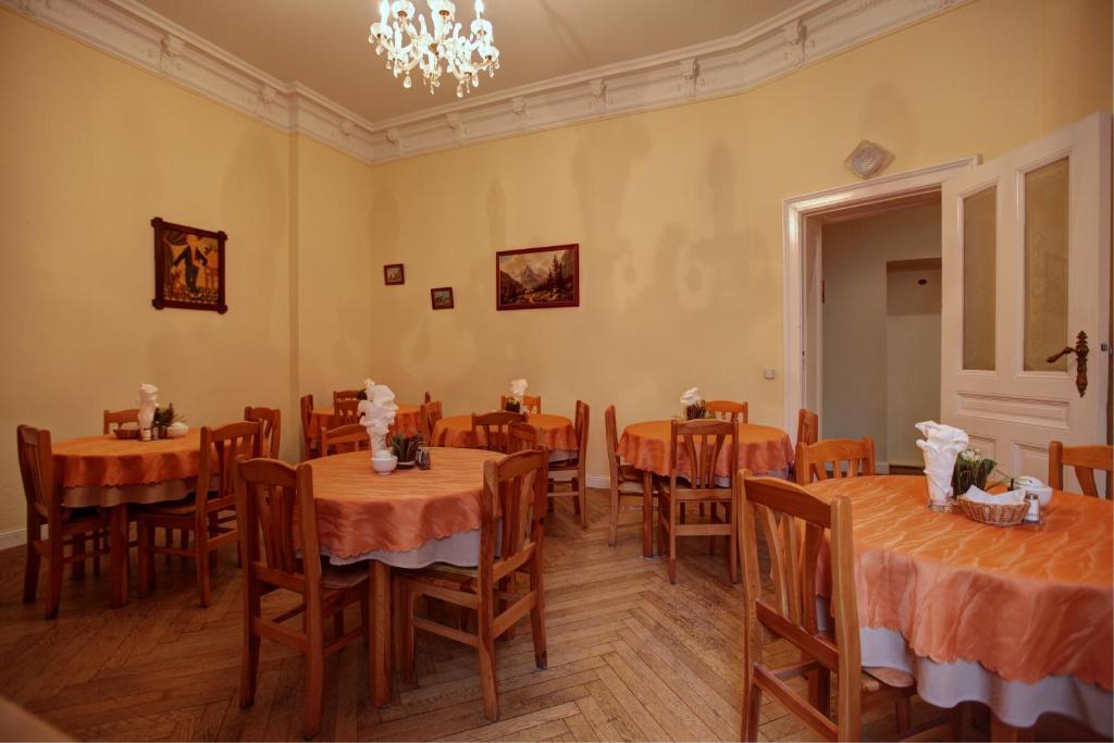 Hotel Pension Bernstein am Kurfürstendamm - Resim 17