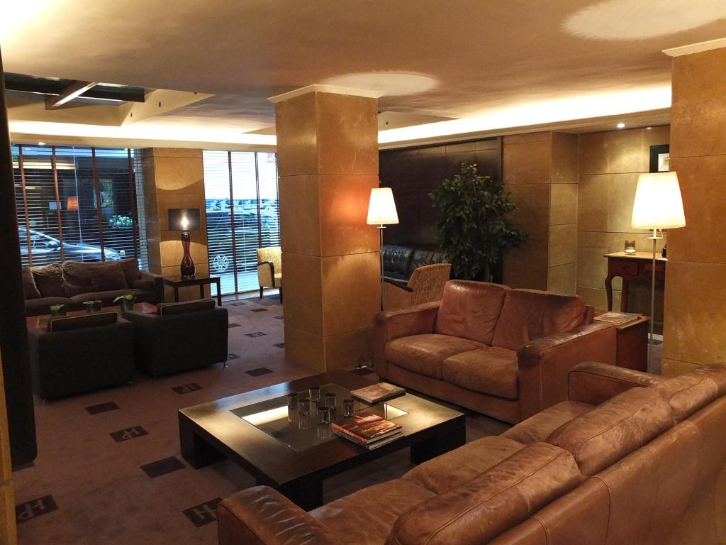 Posezení v ubytování Plaza Hotel Beirut