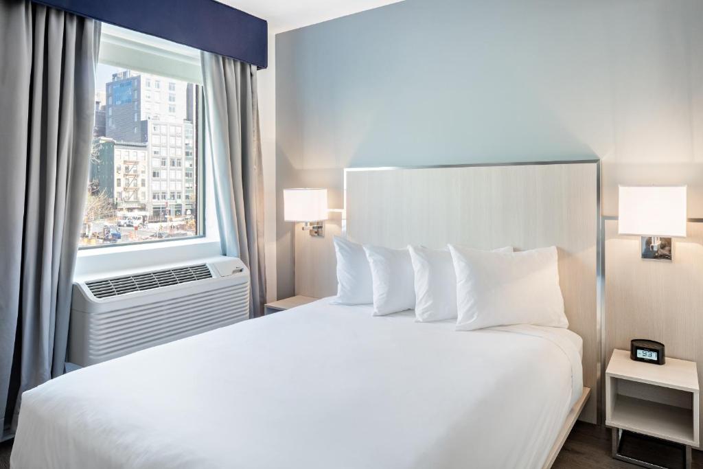 The Gatsby Hotel - Gatsby Full
