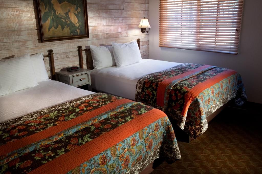 Hotel California - 