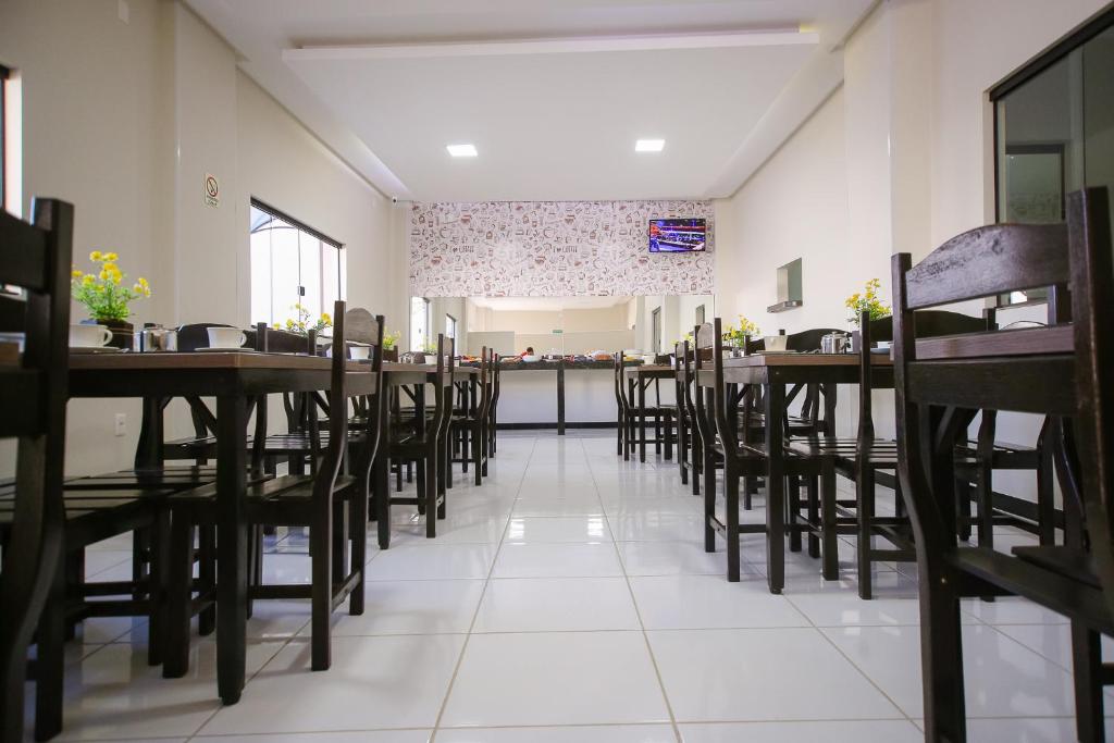 Restaurace v ubytování O Neves Hotel