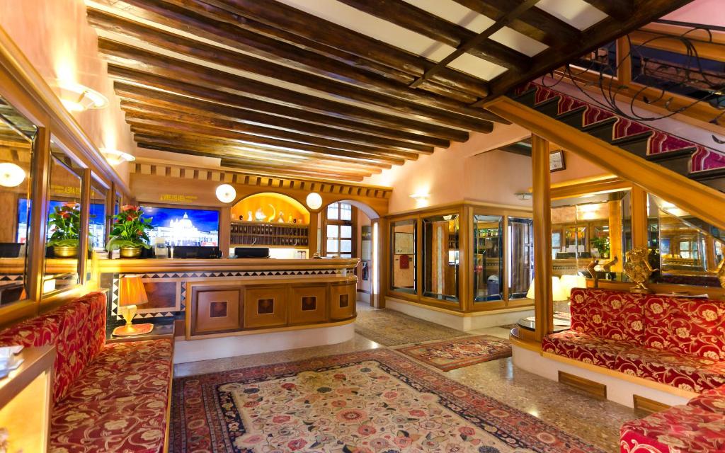 Posezení v ubytování Messner Palace