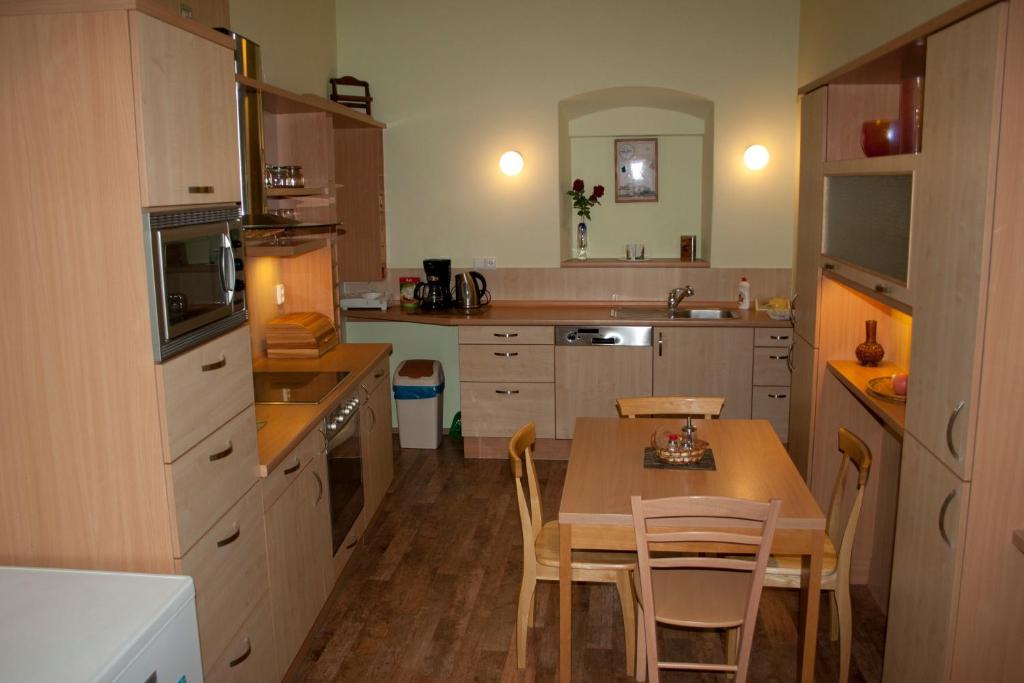 Karlova 25 Apartments - 3