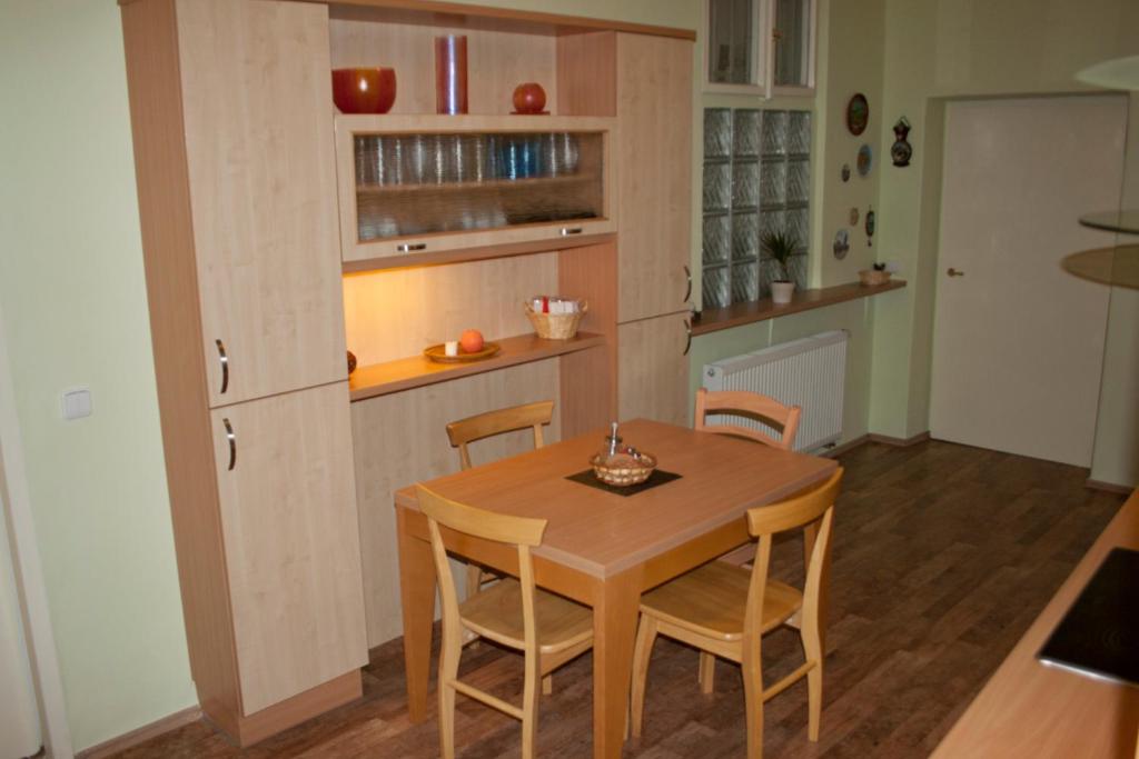 Karlova 25 Apartments - 10