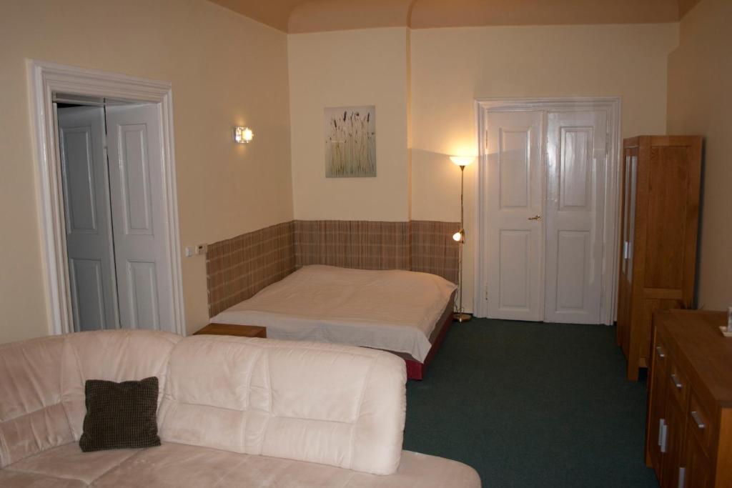 Karlova 25 Apartments - 7