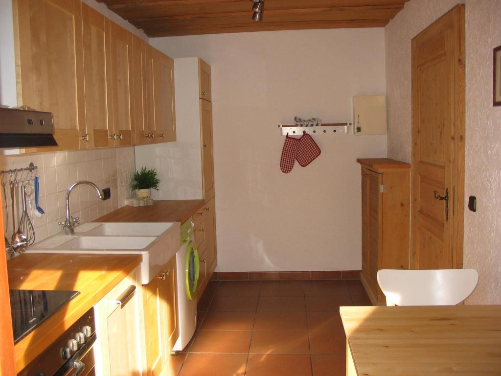 Kuchyň nebo kuchyňský kout v ubytování Zehentmayrhof