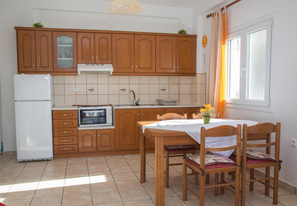 Kuchyň nebo kuchyňský kout v ubytování Margarita & Filippos Apartments Corfu