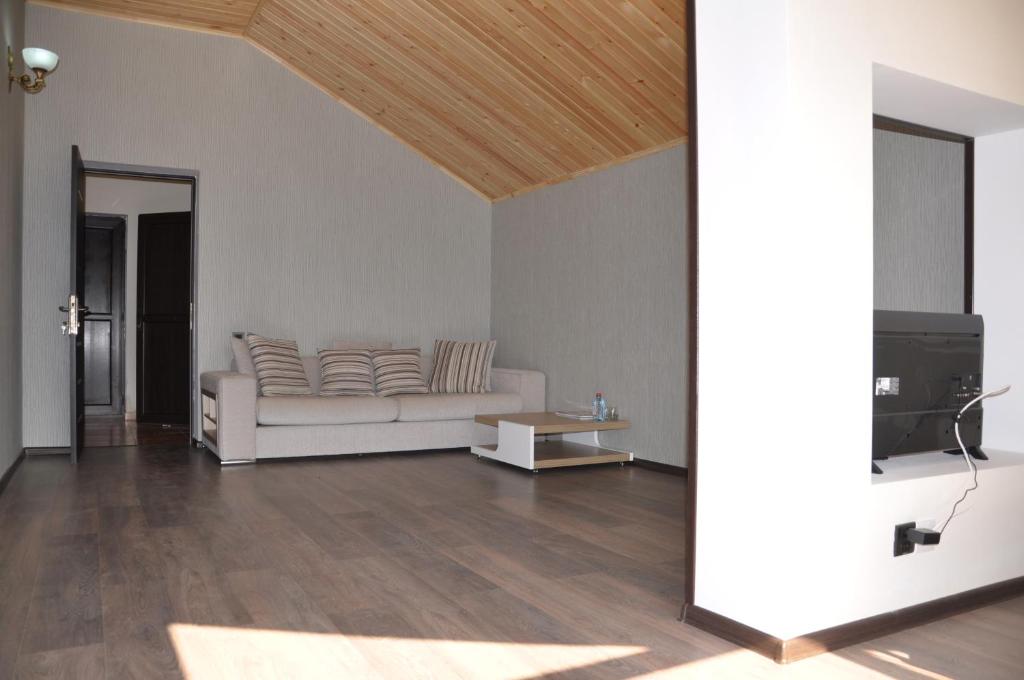 Xutorok Hotel & Restaurant - Two-Bedroom House