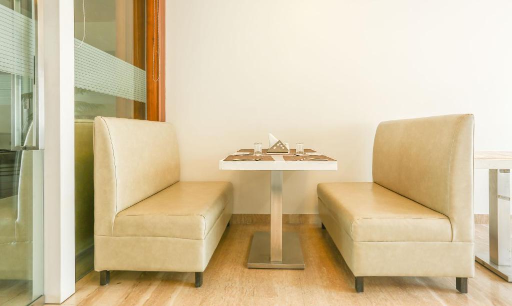 Posezení v ubytování Treebo Premium Eden Residency