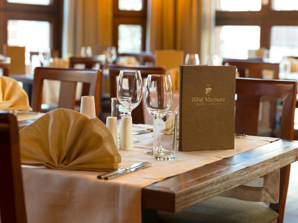 Restaurace v ubytování Hotel Marmore