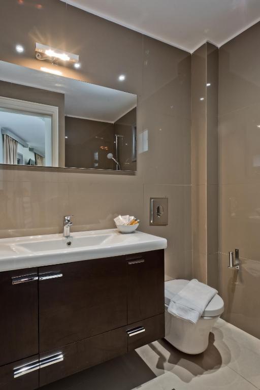 Koupelna v ubytování Nereus Luxurious Suites