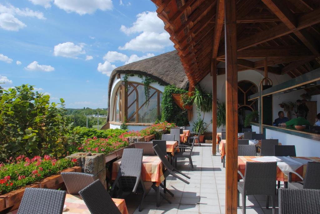 Restaurace v ubytování Tekergő Motel és Étterem