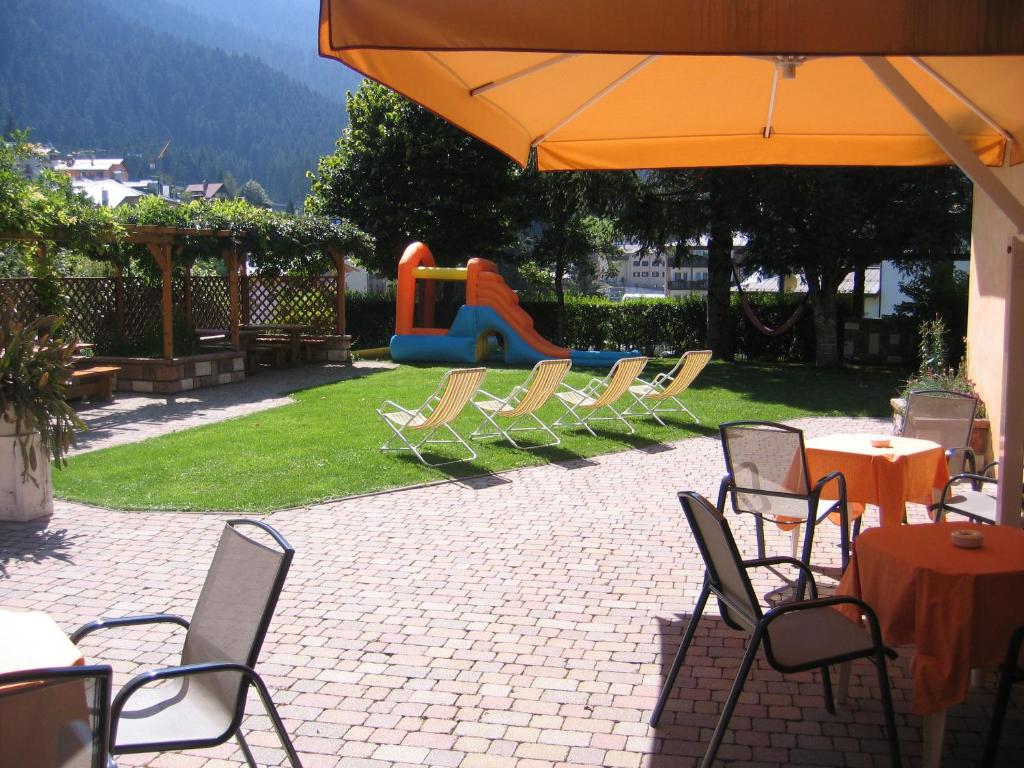 Zdjęcie z galerii obiektu Dolomiti Hotel Olimpia w Andole