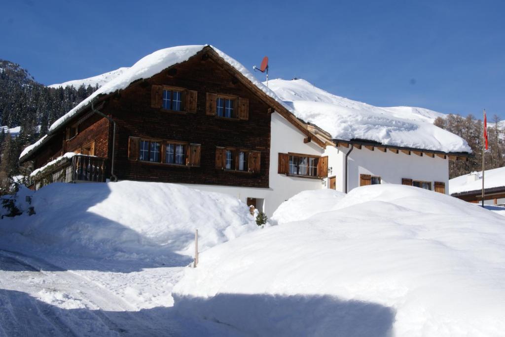 Chalet Lenzerheide-Sporz v zimě
