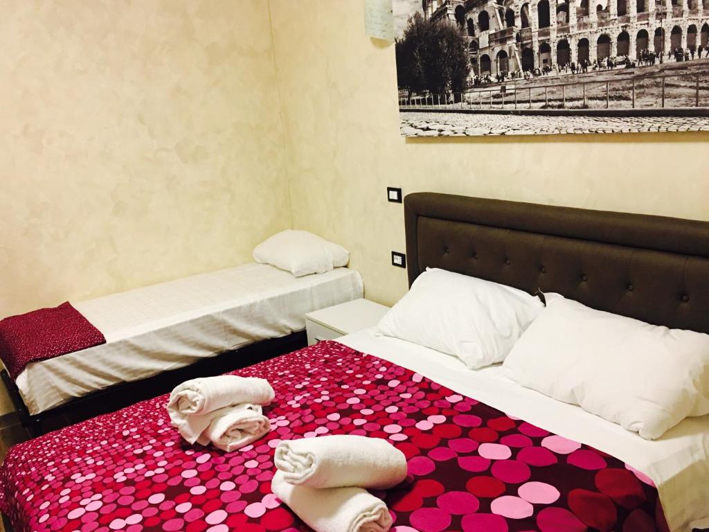 Favola Romana - Guest House - Triple Room With Private Bathroom