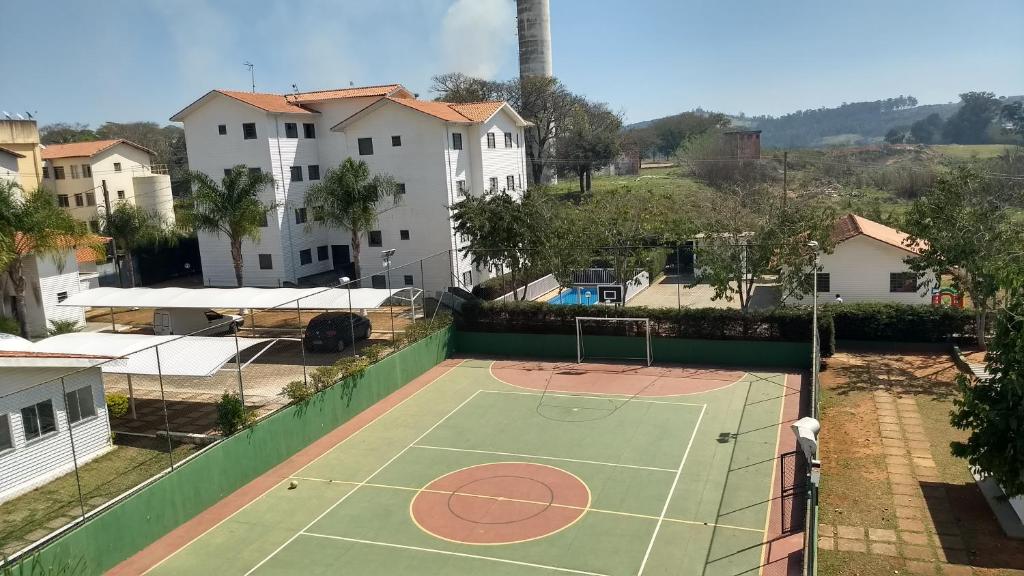  Apartamento com piscina e churrasqueira