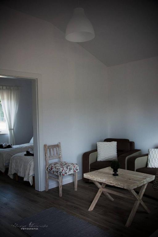 Dworek Wymysłowo - 16