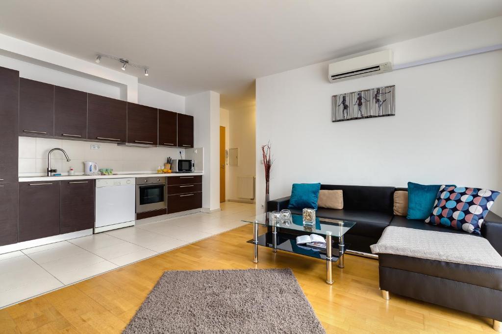 Quality Point Apartments 0-24 reception - Resim 40