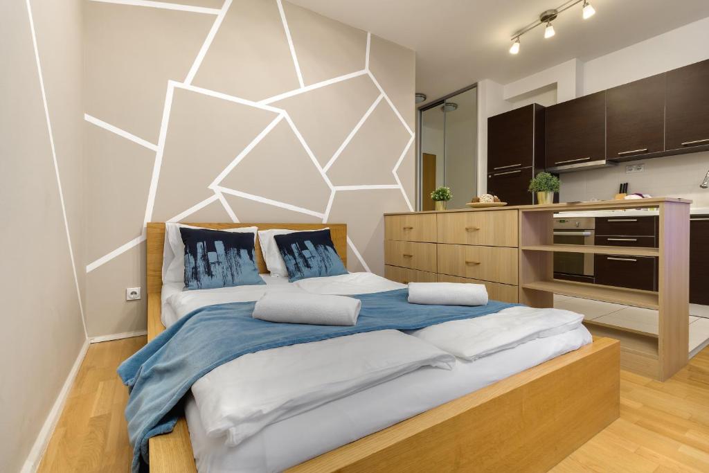 Quality Point Apartments 0-24 reception - Resim 36