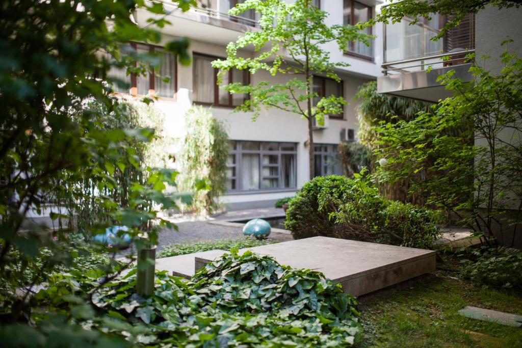 Quality Point Apartments 0-24 reception - Resim 31