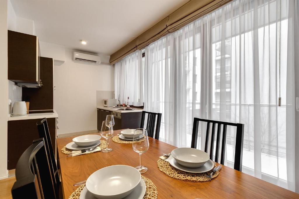 Quality Point Apartments 0-24 reception - Resim 29