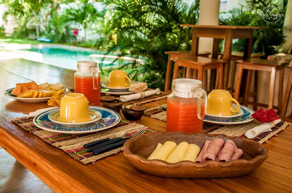 Comida no apart-hotel ou em algum lugar perto
