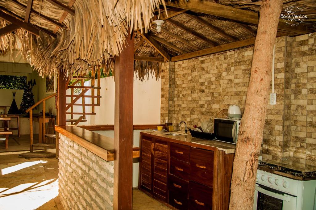 A cozinha ou cozinha compacta de Residence Bons Ventos Jeri