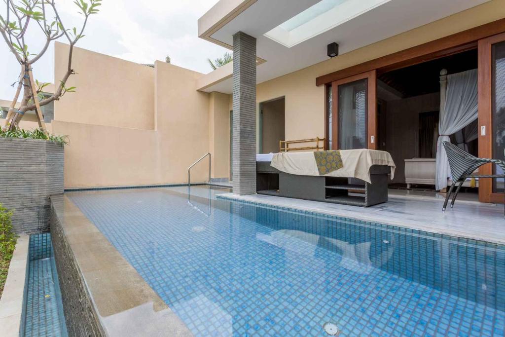 Bazén v ubytování SereS Springs Resort & Spa, Singakerta nebo v jeho okolí