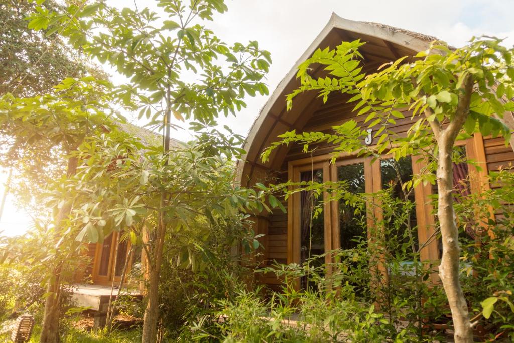 Bamboo Bungalow - Double Room With Garden View