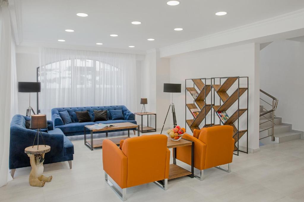 Posezení v ubytování Kokhta Plaza Boutique Hotel