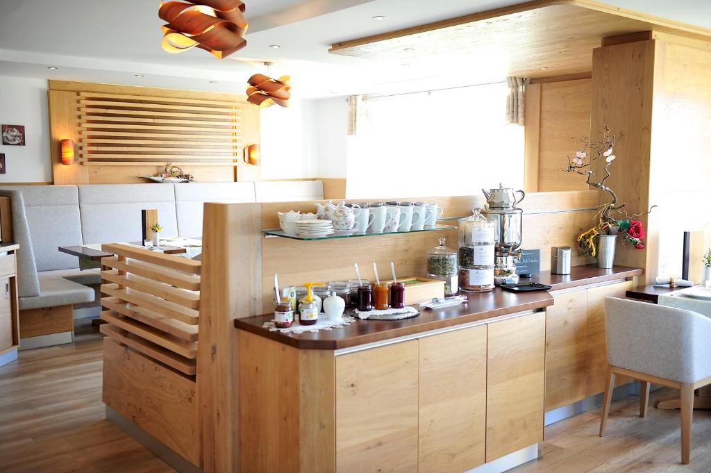 Kuchyň nebo kuchyňský kout v ubytování Biohof Naturzeit Faaker See
