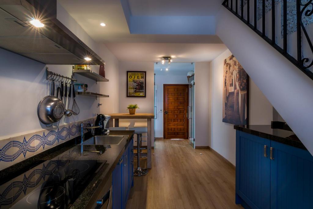 Kuchyň nebo kuchyňský kout v ubytování Boutique Hotel La Posada del Angel Ojén