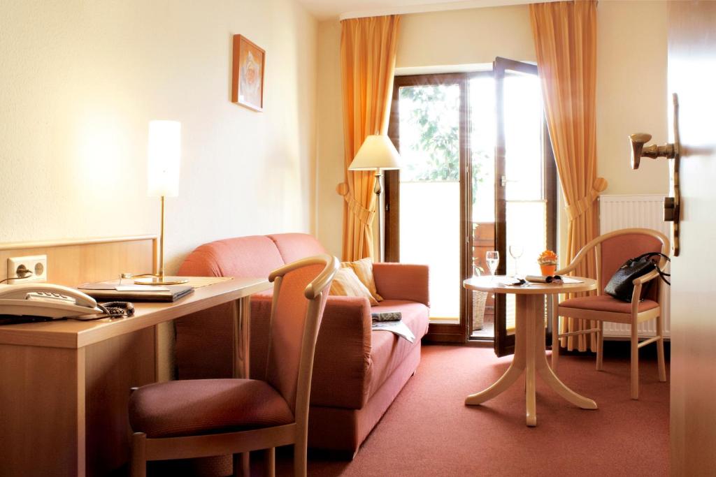 Hotel Rose Heidelberg inklusive Frühstück, Saunanutzung und Parkplätze nach Verfügbarkeit - Resim 45