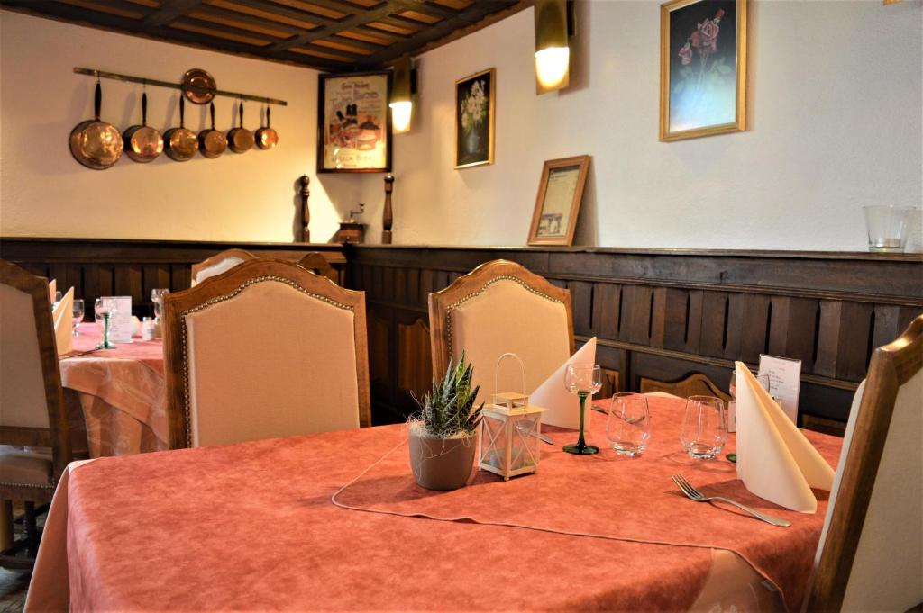 Restaurace v ubytování Logis Hôtel Restaurant Kleiber