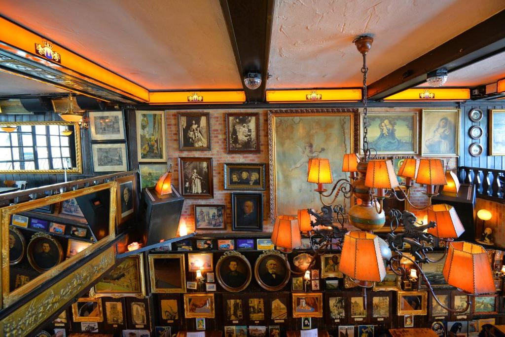 Hotel und Restaurant Löwenbräu Köln - Resim 24