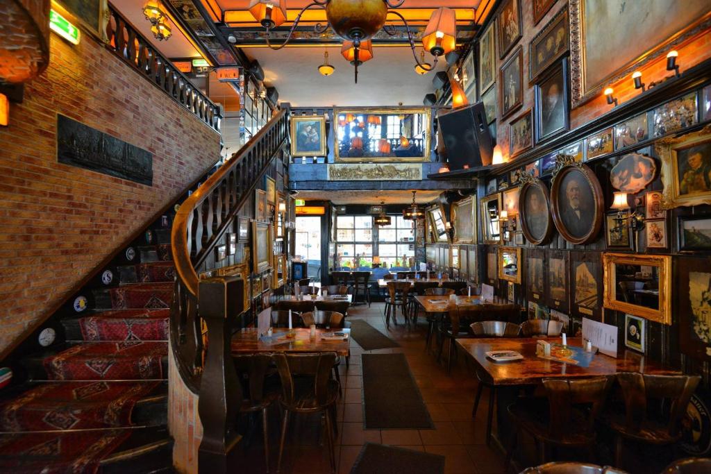 Hotel und Restaurant Löwenbräu Köln - Resim 23