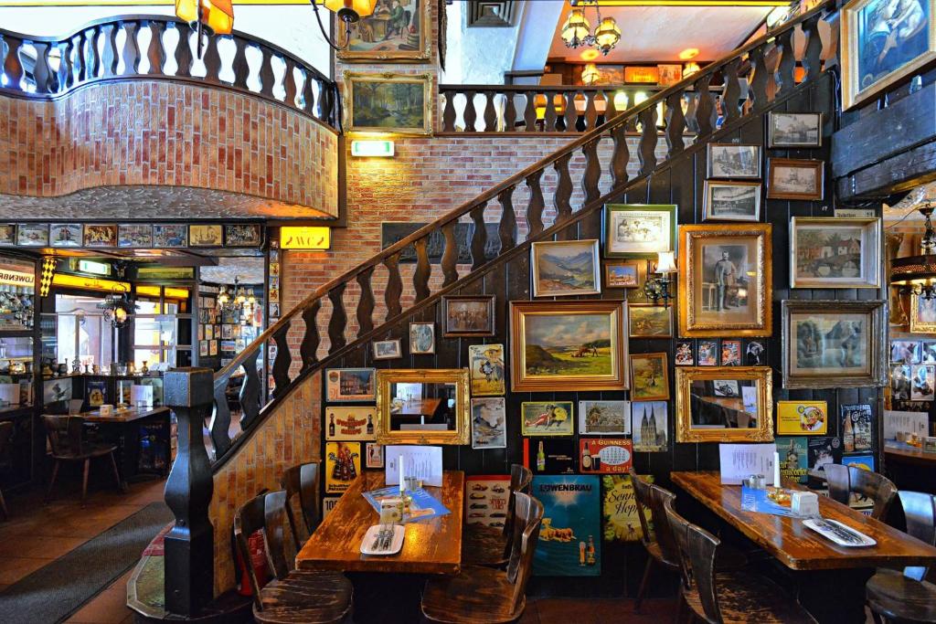 Hotel und Restaurant Löwenbräu Köln - Resim 20