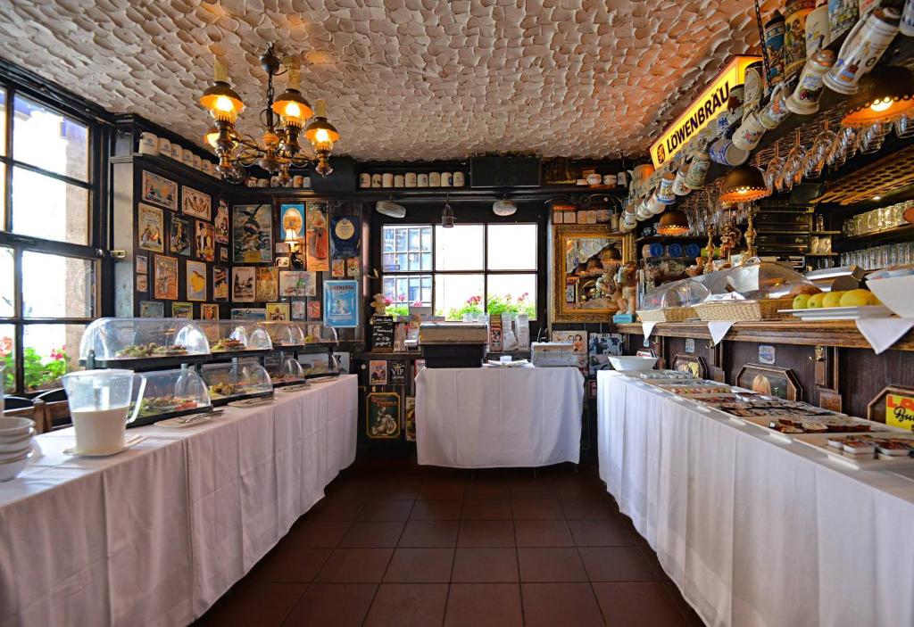 Hotel und Restaurant Löwenbräu Köln - Resim 21