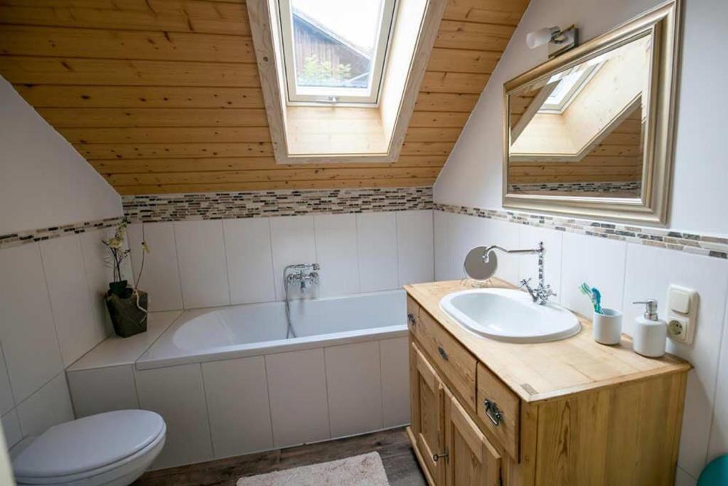 Koupelna v ubytování Huisnhof