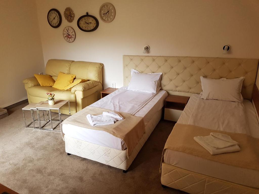 Family Hotel Kedara - Studio