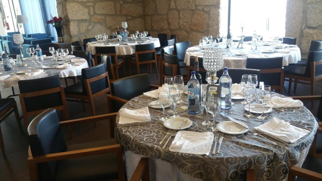 Um restaurante ou outro lugar para comer em Belmonte Sinai Hotel
