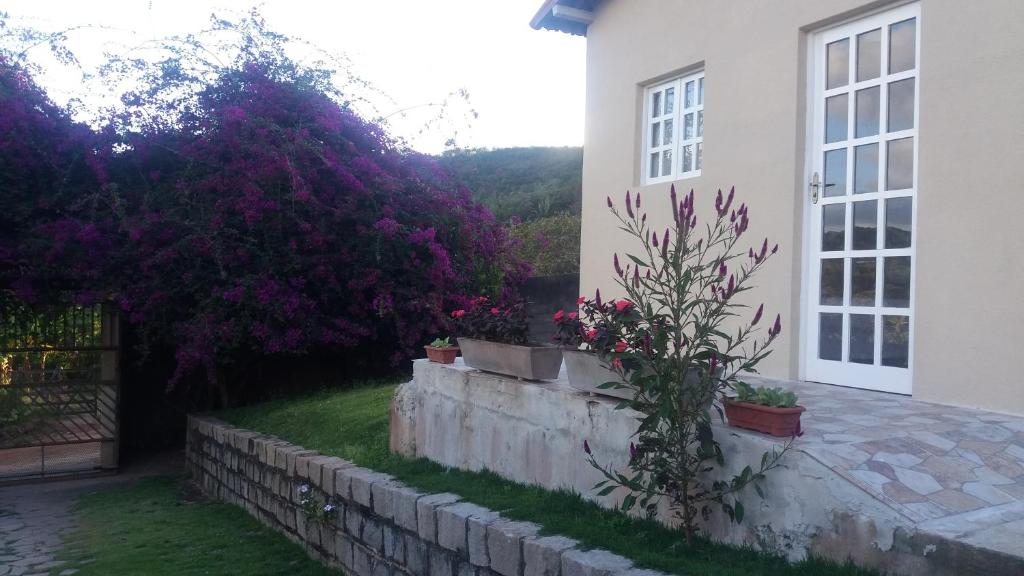 Κήπος έξω από το Refúgio na Serra