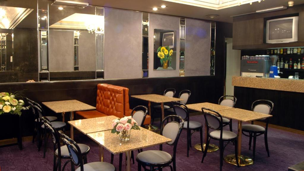 Posezení v ubytování Hotel Centrale Byron