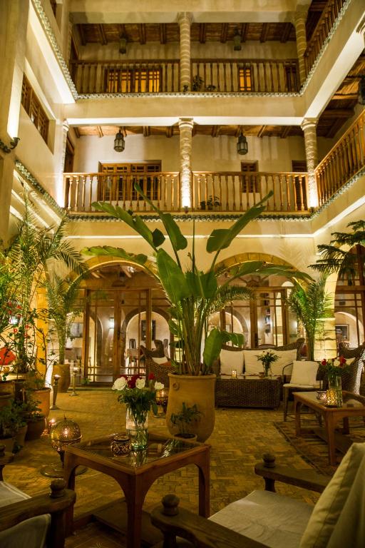 Coin salon dans l'établissement Riad Chbanate