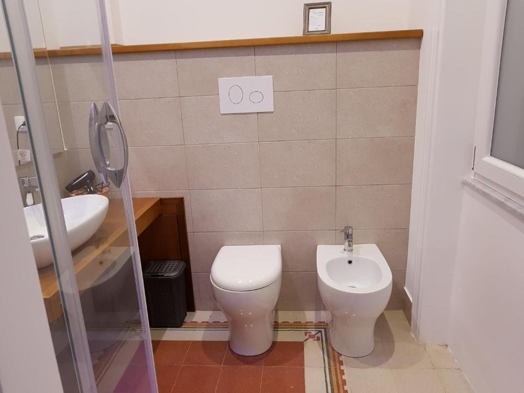 Koupelna v ubytování Aziz b&b