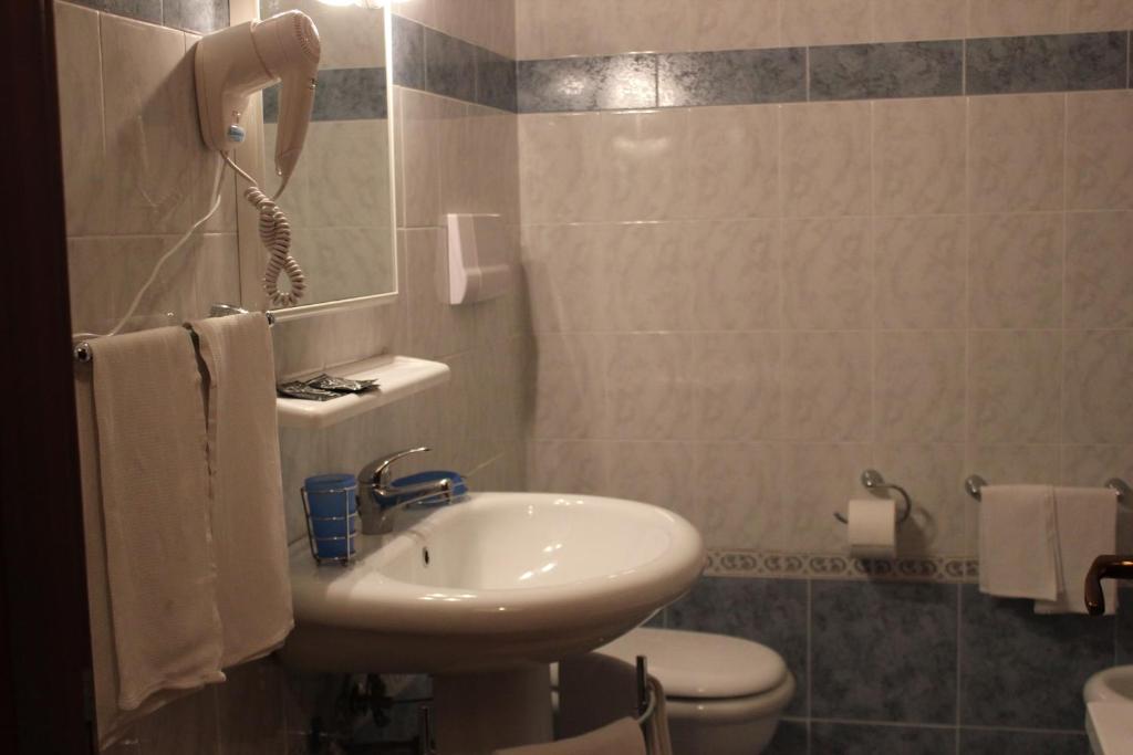 Koupelna v ubytování B&B Bellavista Gerace