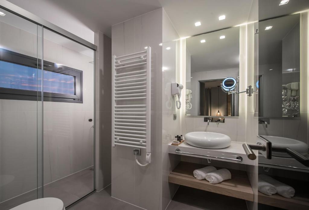 Lavris City Suites - 6