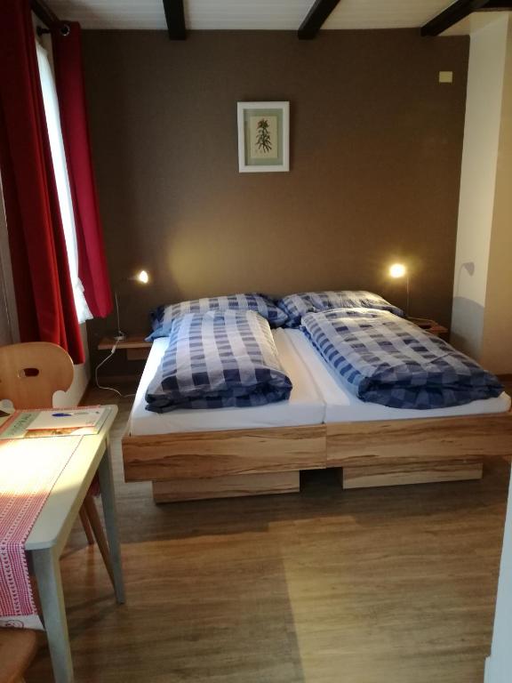 
Double room without kitchen 
