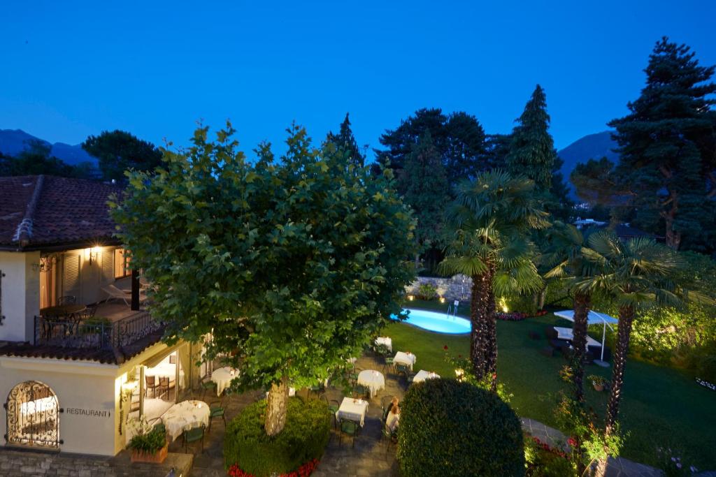Bazén v ubytování Hotel Ascovilla Charming Hideway nebo v jeho okolí