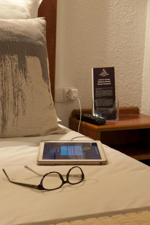 Hotel Arc-En-Ciel Colmar Contact Hotel - Habitación Doble